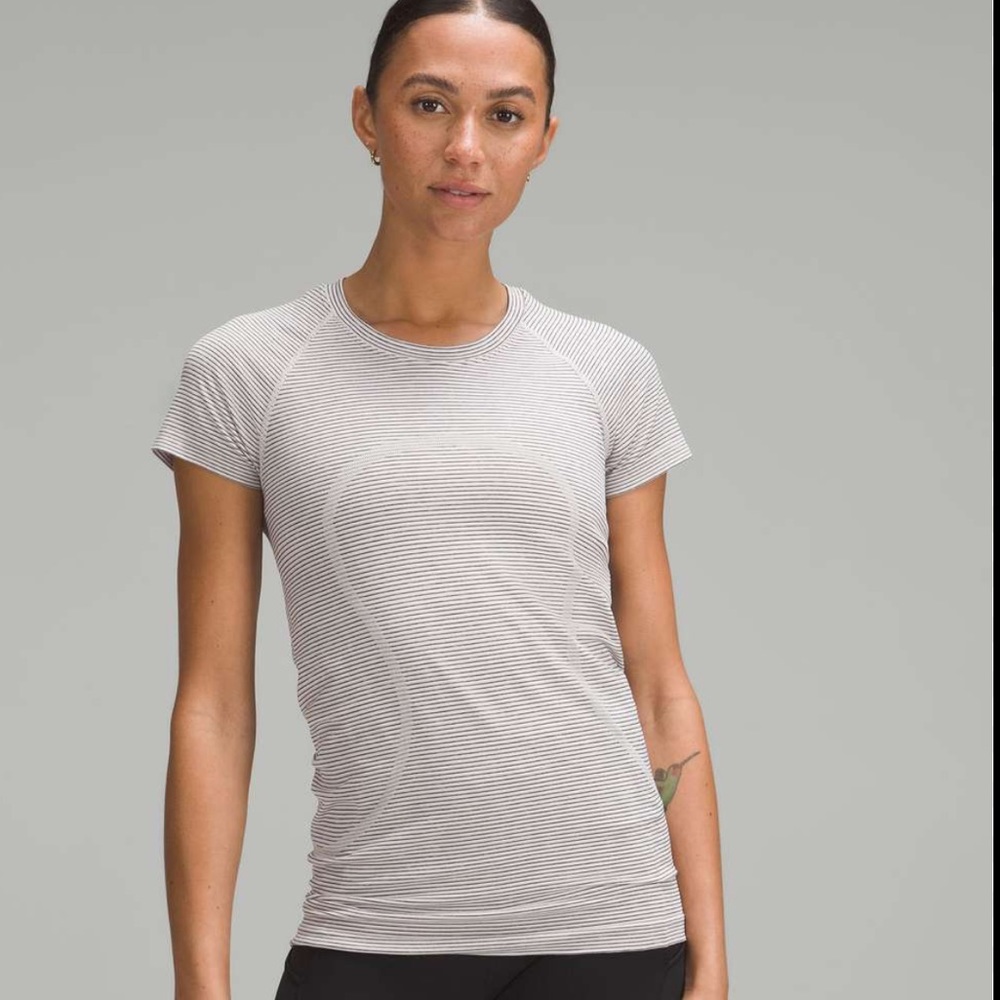 Lululemon Swiftly Tech Short-Sleeve Shirt 2.0